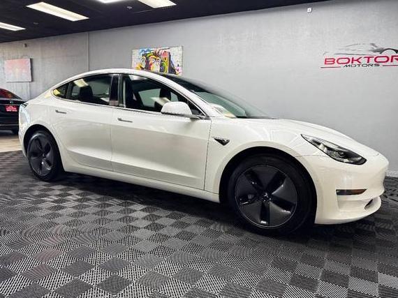 TESLA MODEL 3 2019 5YJ3E1EA2KF300147 image TESLA MODEL 3 2019 5YJ3E1EA2KF300147 image